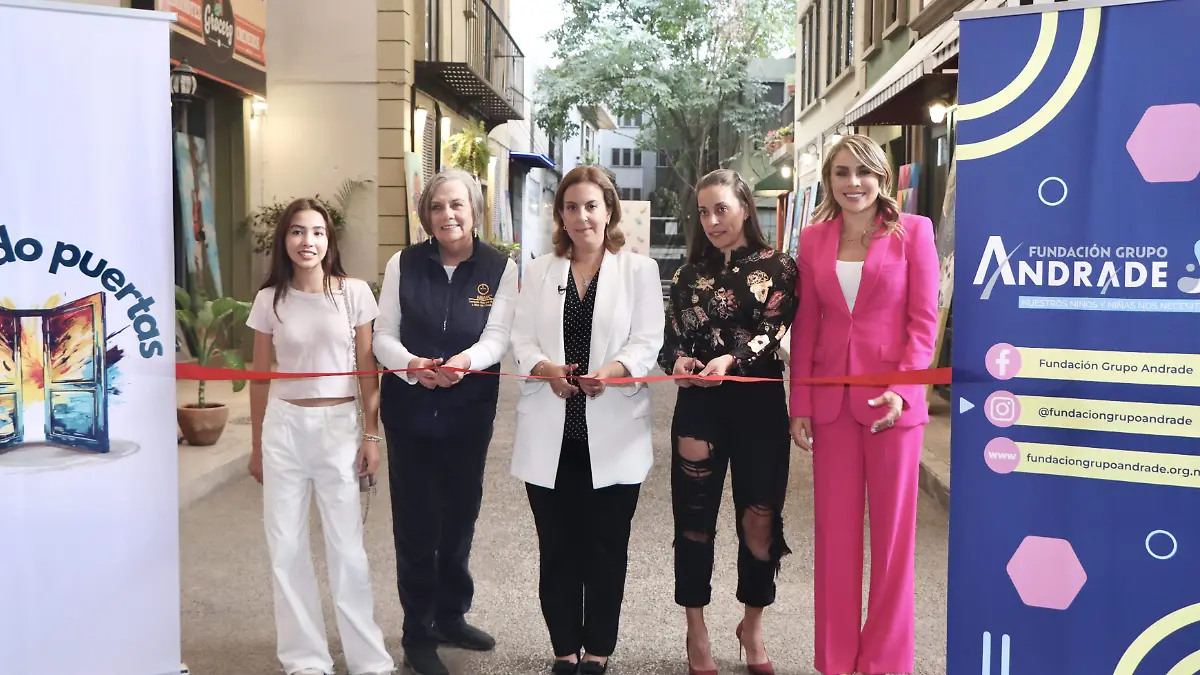 SARA SANCHEZ, GUADALUPE ALEJANDRE, CRISTINA MIERES, ADRIANA RIOLO Y BLANCA BECERRIL-2